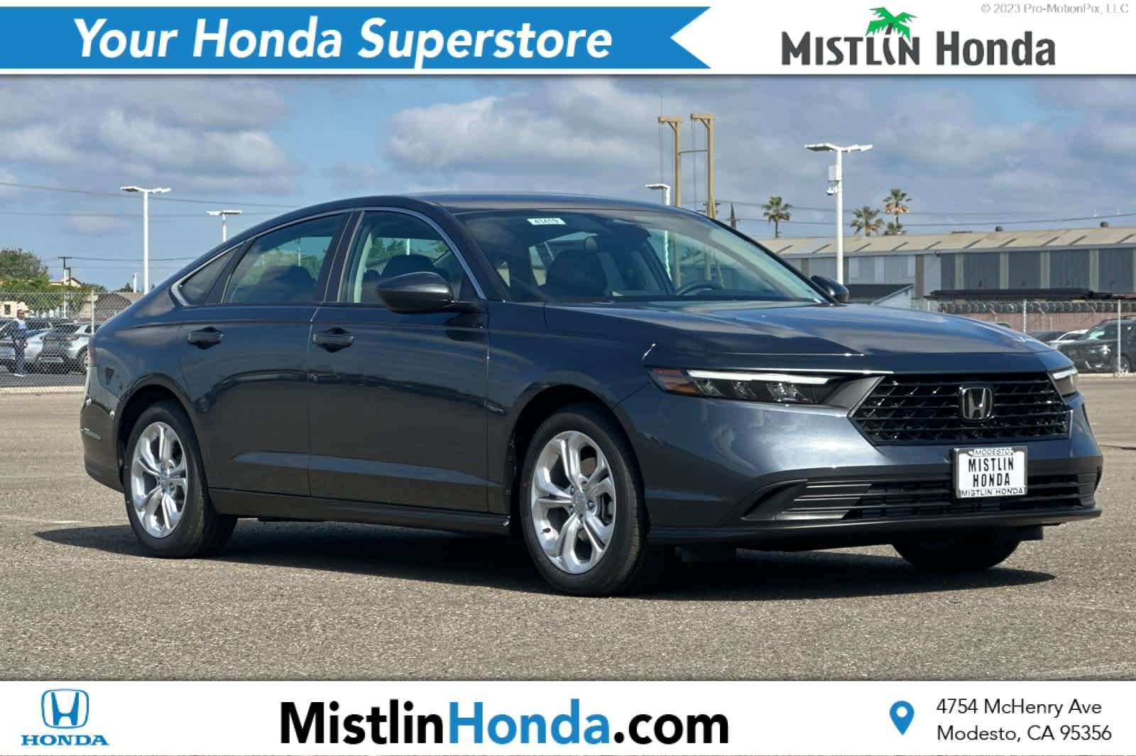 2025 Honda Accord LX's photo