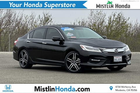1 image of 2017 Honda Accord Touring