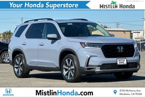 1 image of 2025 Honda Pilot Touring