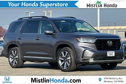 1 image of 2025 Honda Pilot Touring