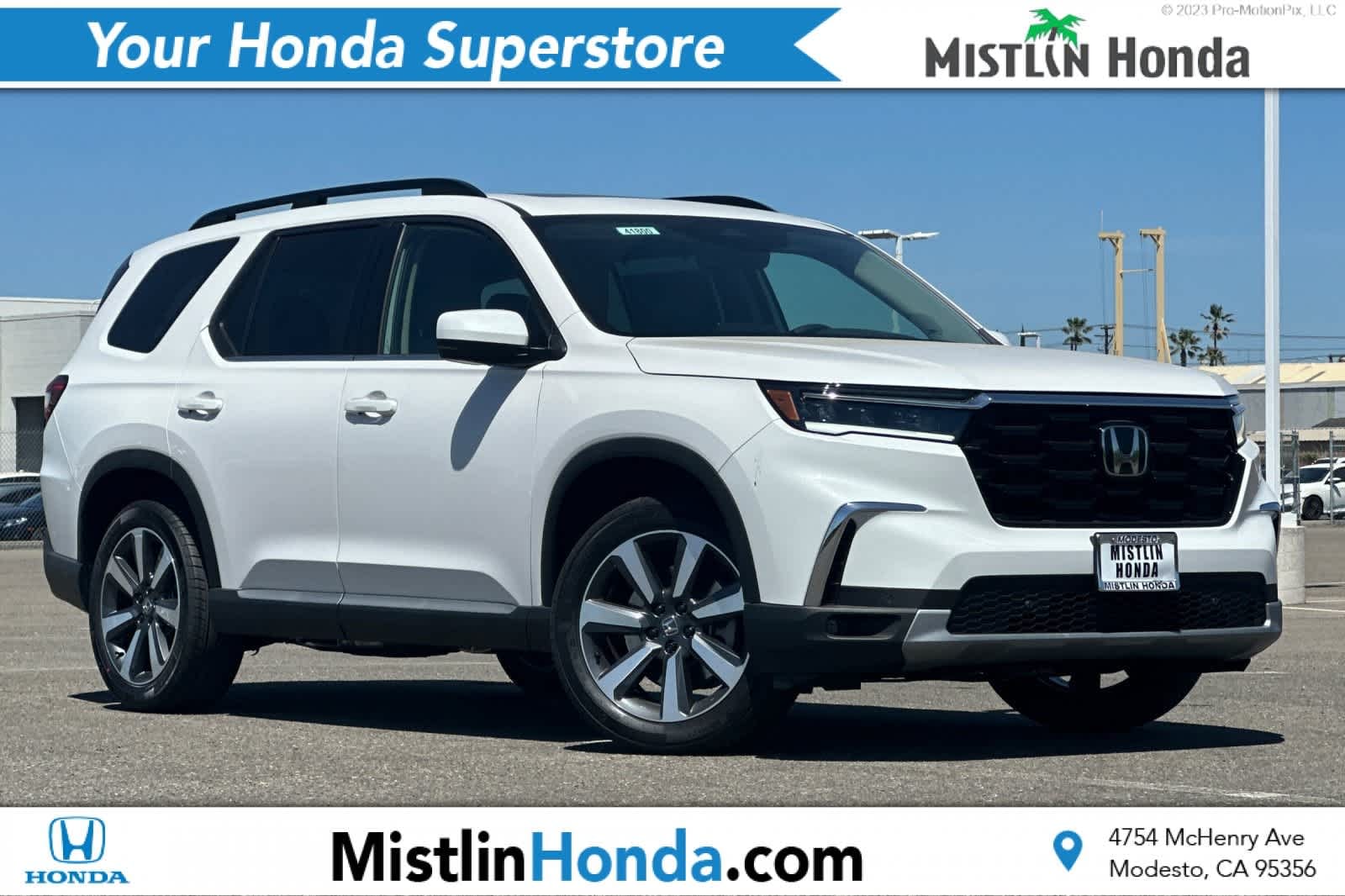2025 Honda Pilot Touring's photo