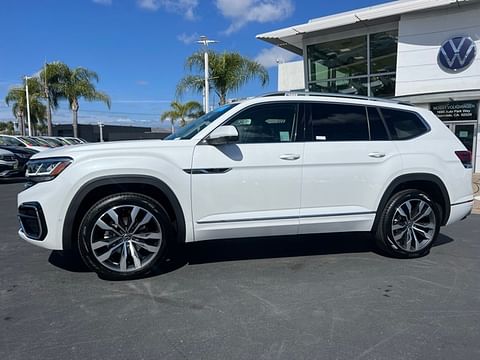 1 image of 2023 Volkswagen Atlas 3.6L V6 SEL Premium R-Line