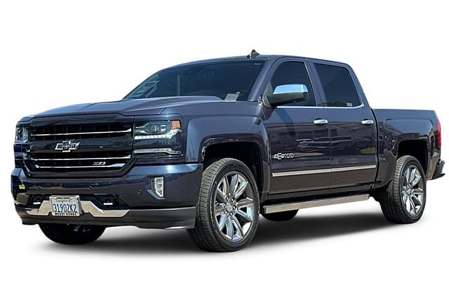 Used 2018 Chevrolet Silverado 1500 LTZ with VIN 3GCUKSEJ8JG246090 for sale in San Diego, CA