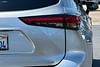 29 thumbnail image of  2021 Toyota Highlander XLE