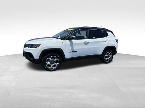 1 image of 2022 Jeep Compass Trailhawk