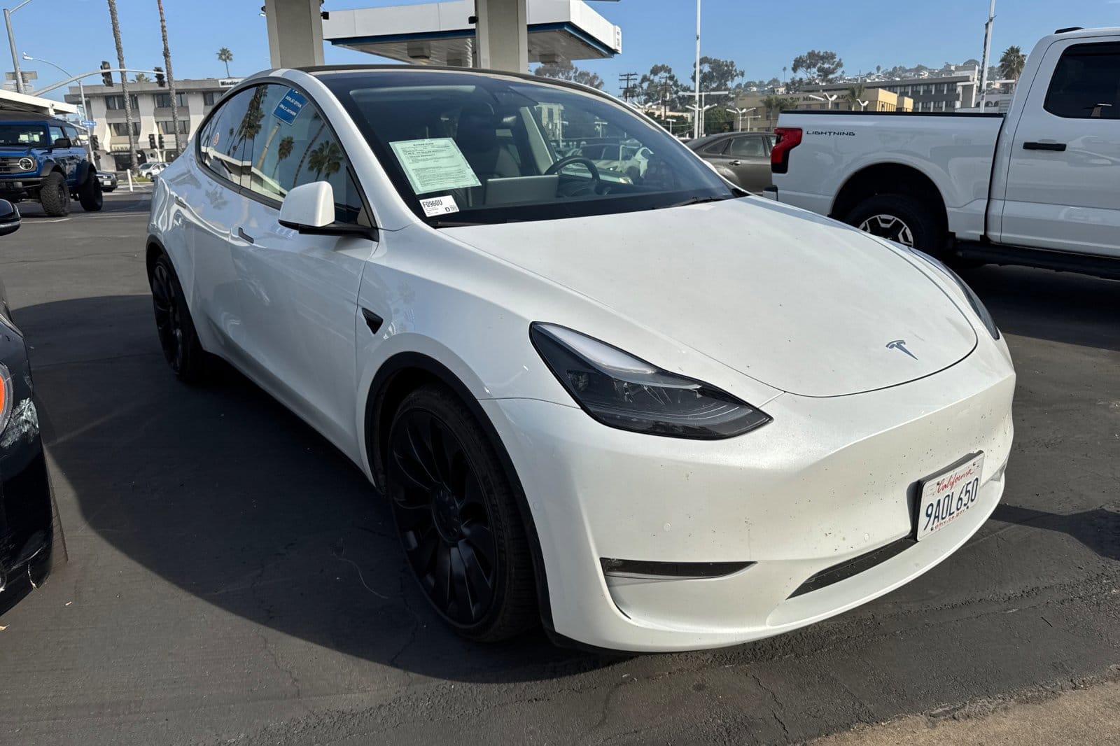 Used 2022 Tesla Model Y Performance with VIN 7SAYGDEF1NF404052 for sale in Kansas City