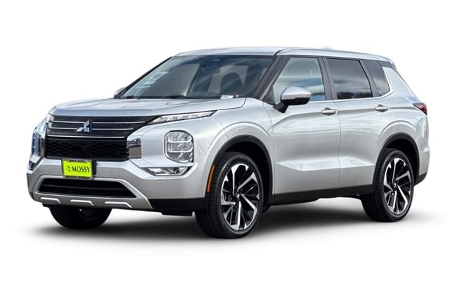 2024 Mitsubishi Outlander SE's photo