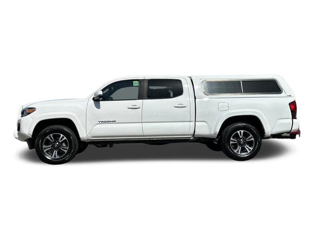 9 thumbnail image of  2019 Toyota Tacoma TRD Sport