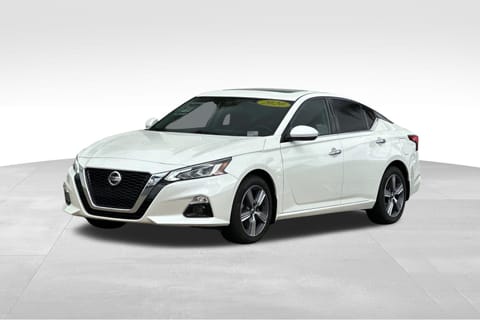 1 image of 2020 Nissan Altima 2.5 SL