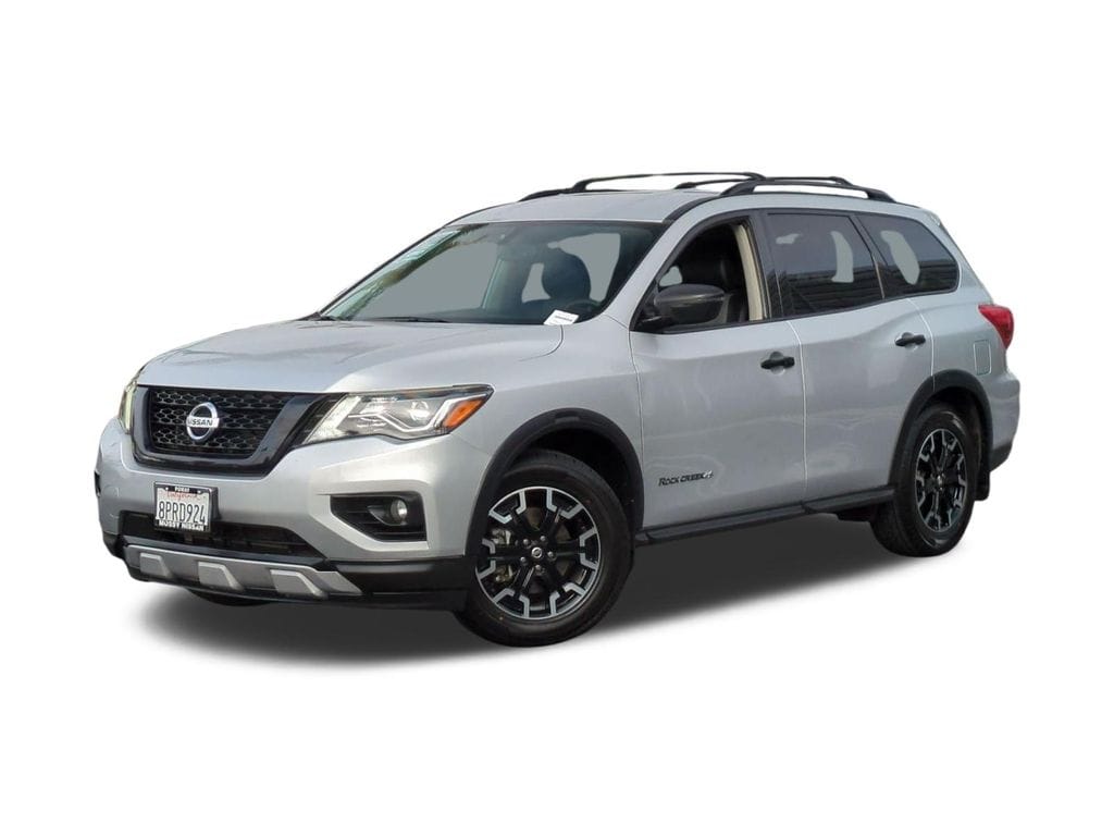 2020 Nissan Pathfinder SV