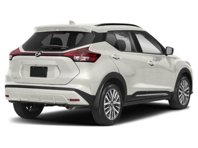 2 thumbnail image of  2021 Nissan Kicks SR