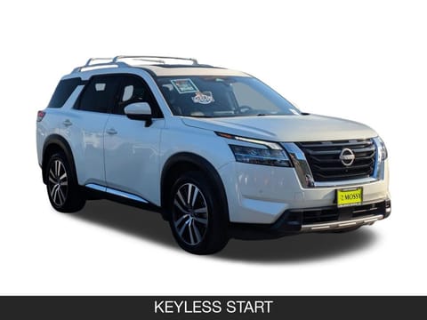 2023 Nissan Pathfinder Platinum