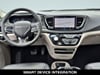 13 imagen en miniatura de 2024 Chrysler Pacifica Hybrid Select
