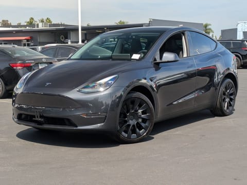 1 image of 2024 Tesla Model Y Long Range