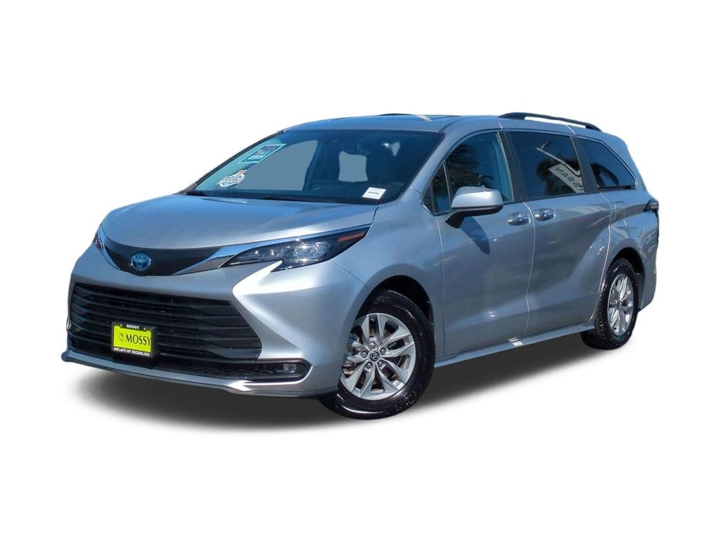 2025 Toyota Sienna XLE
