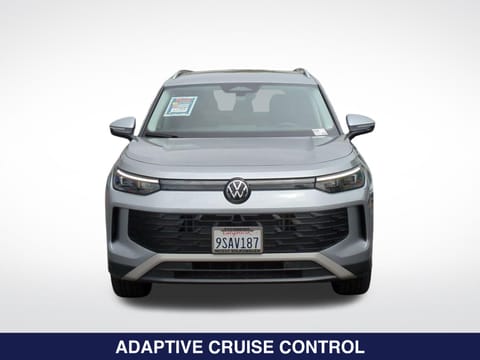 2025 Volkswagen Tiguan 2.0T SE