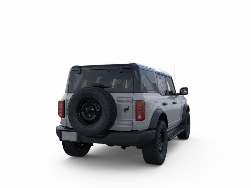 8 thumbnail image of  2026 Ford Bronco Outer Banks