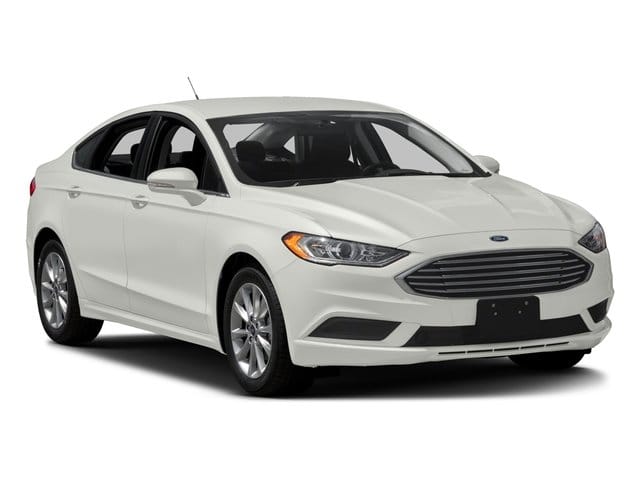 6 thumbnail image of  2017 Ford Fusion SE