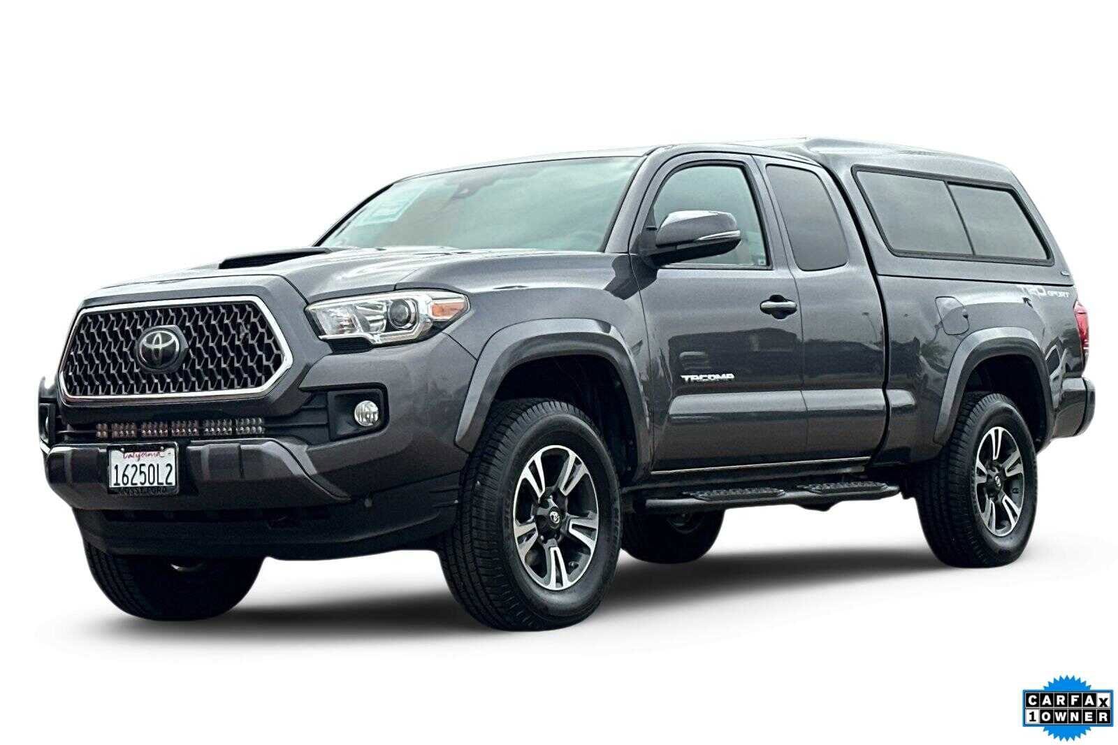 1 placeholder image of  2018 Toyota Tacoma TRD Sport
