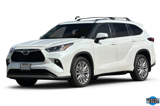 1 placeholder image of  2023 Toyota Highlander Platinum