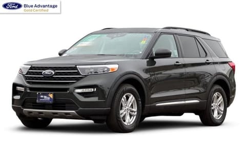 1 image of 2022 Ford Explorer XLT