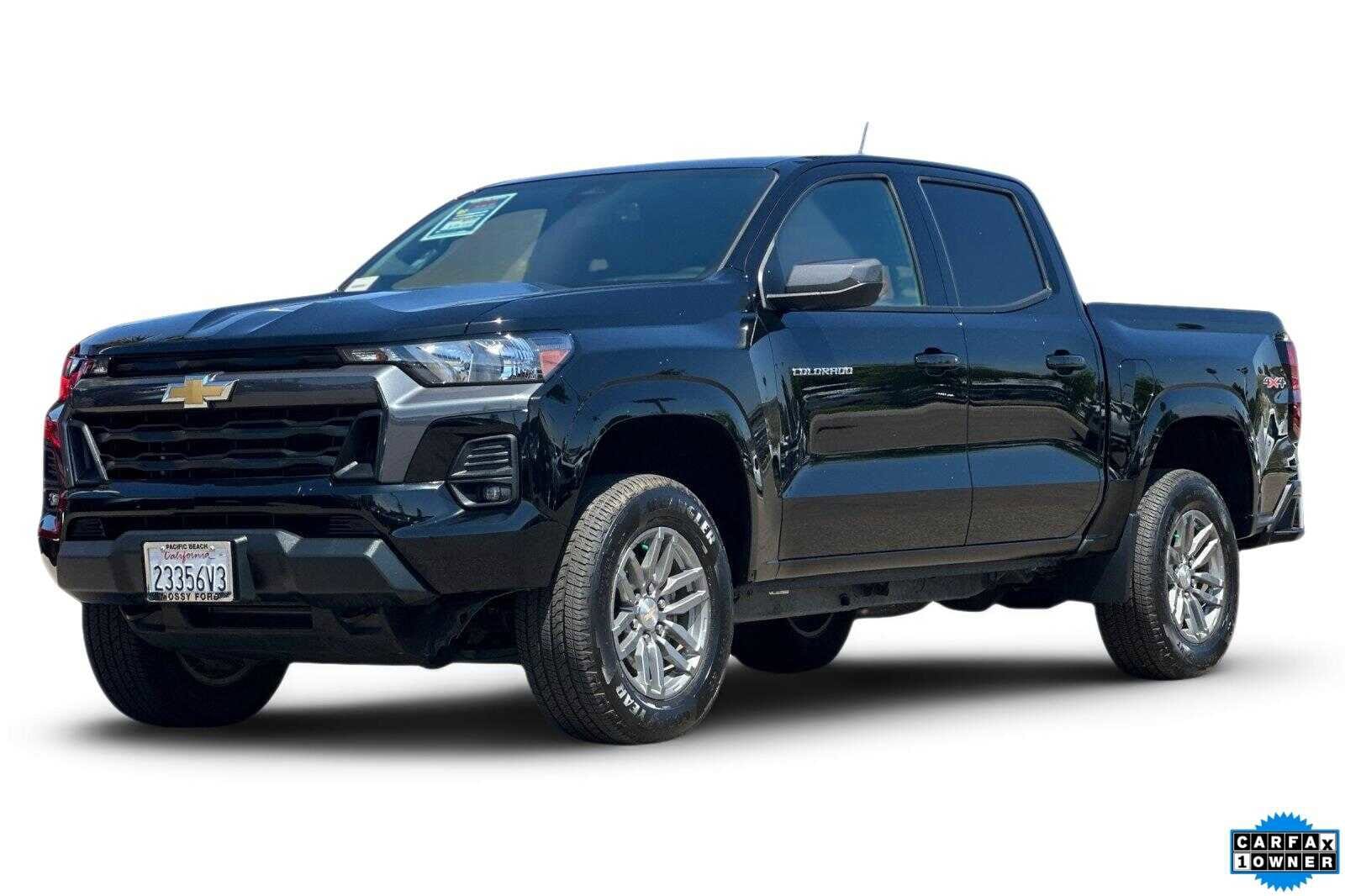 1 placeholder image of  2023 Chevrolet Colorado LT