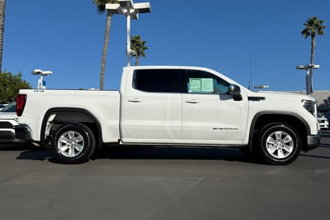 2024 GMC Sierra 1500 SLE