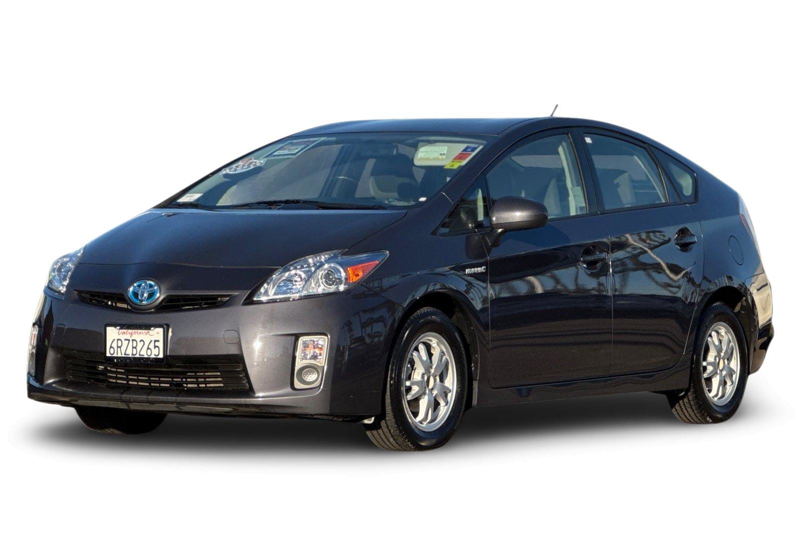 1 placeholder image of  2011 Toyota Prius One
