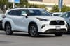 2 thumbnail image of  2022 Toyota Highlander Hybrid XLE