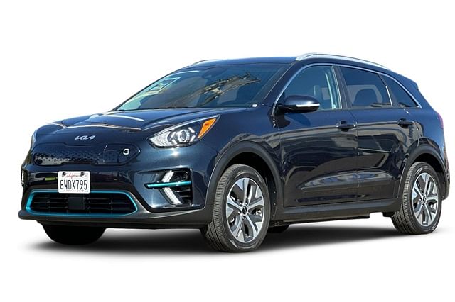 Used 2022 Kia Niro EX with VIN KNDCC3LG4N5118111 for sale in San Diego, CA