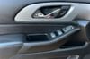12 imagen en miniatura de 2023 Chevrolet Traverse LT