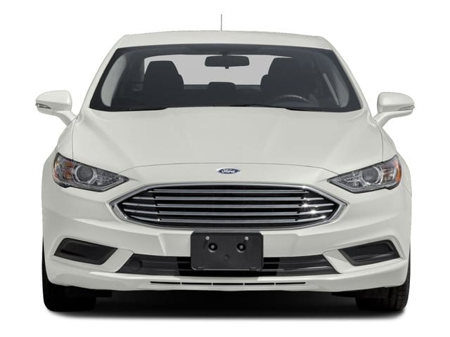 4 thumbnail image of  2017 Ford Fusion SE