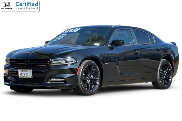 1 placeholder image of  2017 Dodge Charger R/T