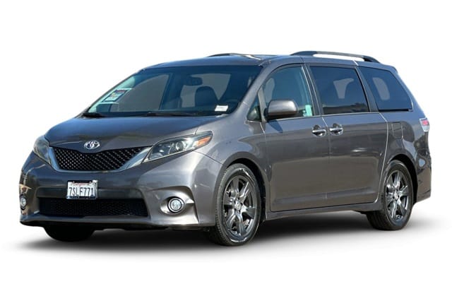 1 placeholder image of  2017 Toyota Sienna SE