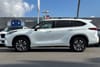8 imagen en miniatura de 2022 Toyota Highlander Hybrid XLE