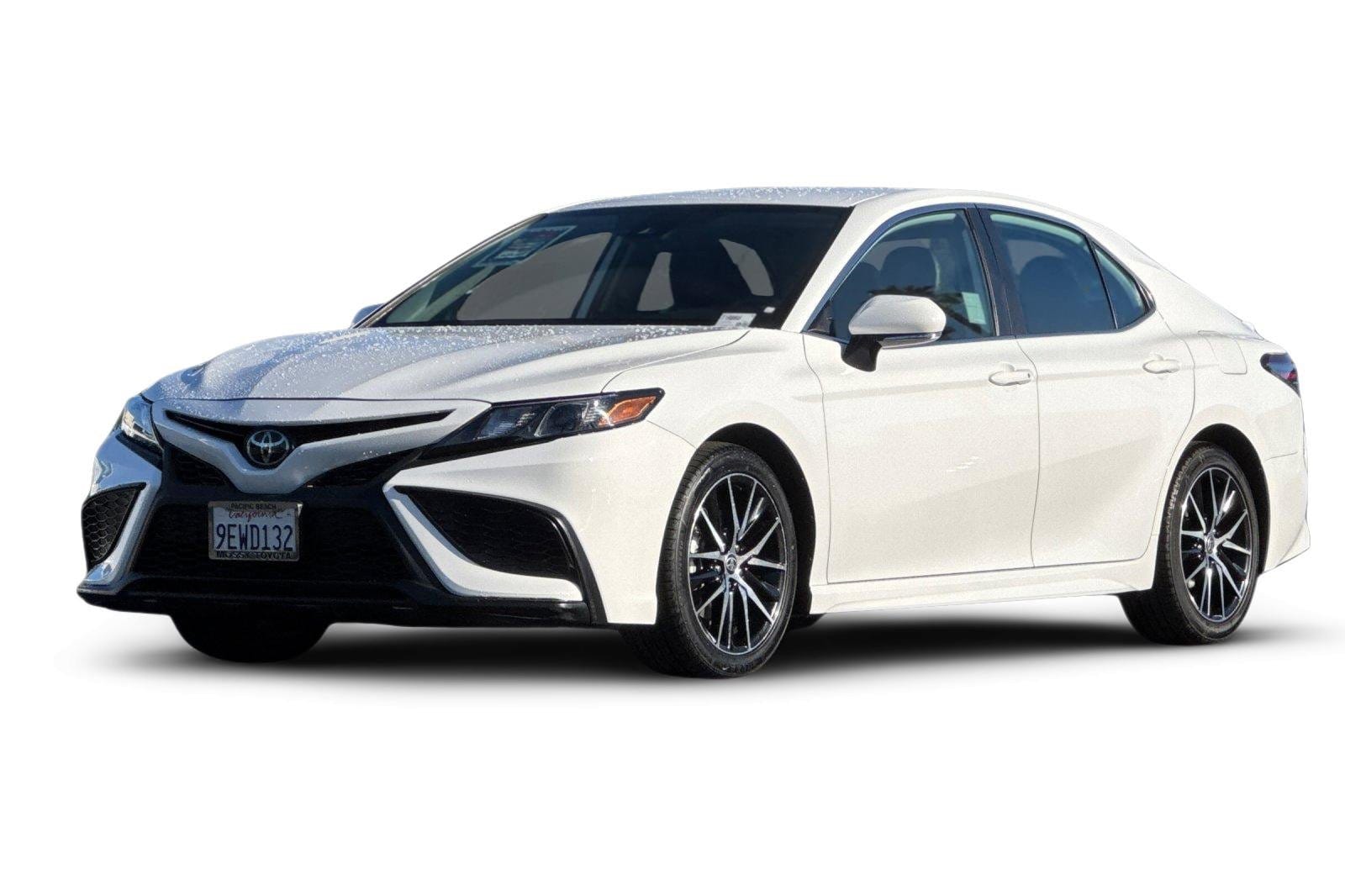 1 placeholder image of  2023 Toyota Camry SE