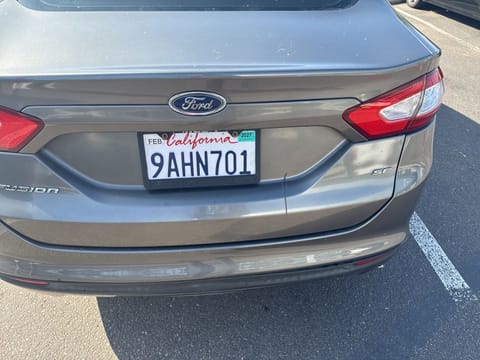 1 image of 2013 Ford Fusion SE