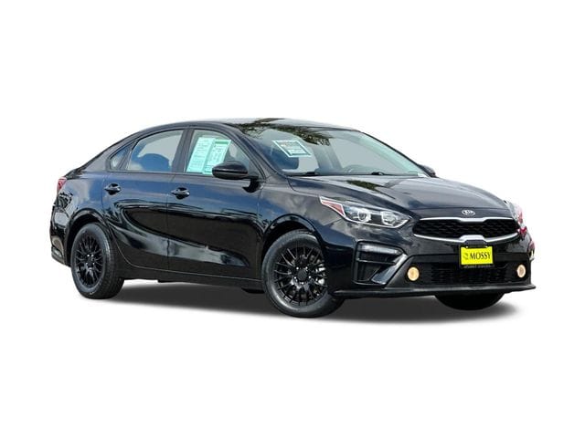3 thumbnail image of  2019 Kia Forte FE