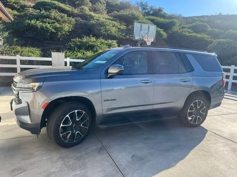 1 imagen de 2021 Chevrolet Tahoe RST