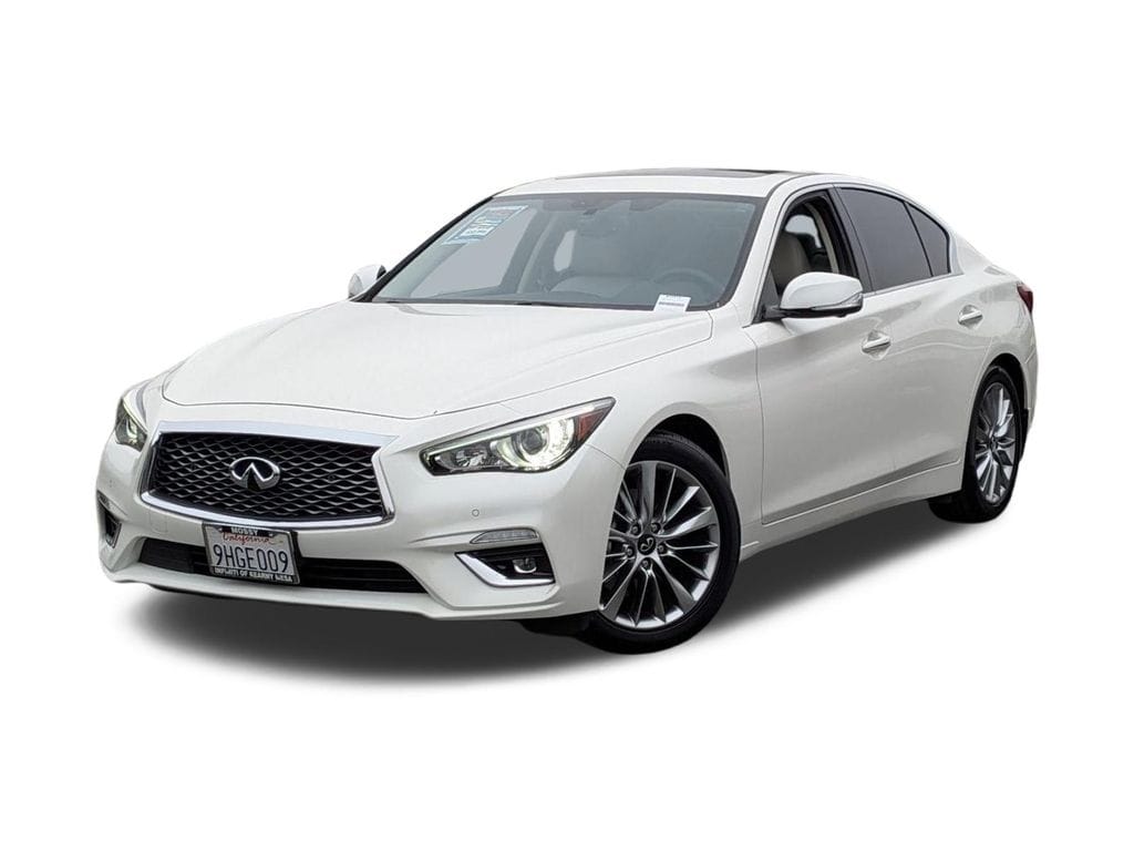 2023 INFINITI Q50 LUXE