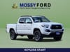 2 imagen en miniatura de 2023 Toyota Tacoma SR5