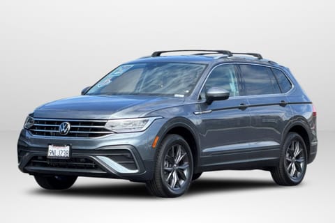 1 imagen de 2023 Volkswagen Tiguan 2.0T SE
