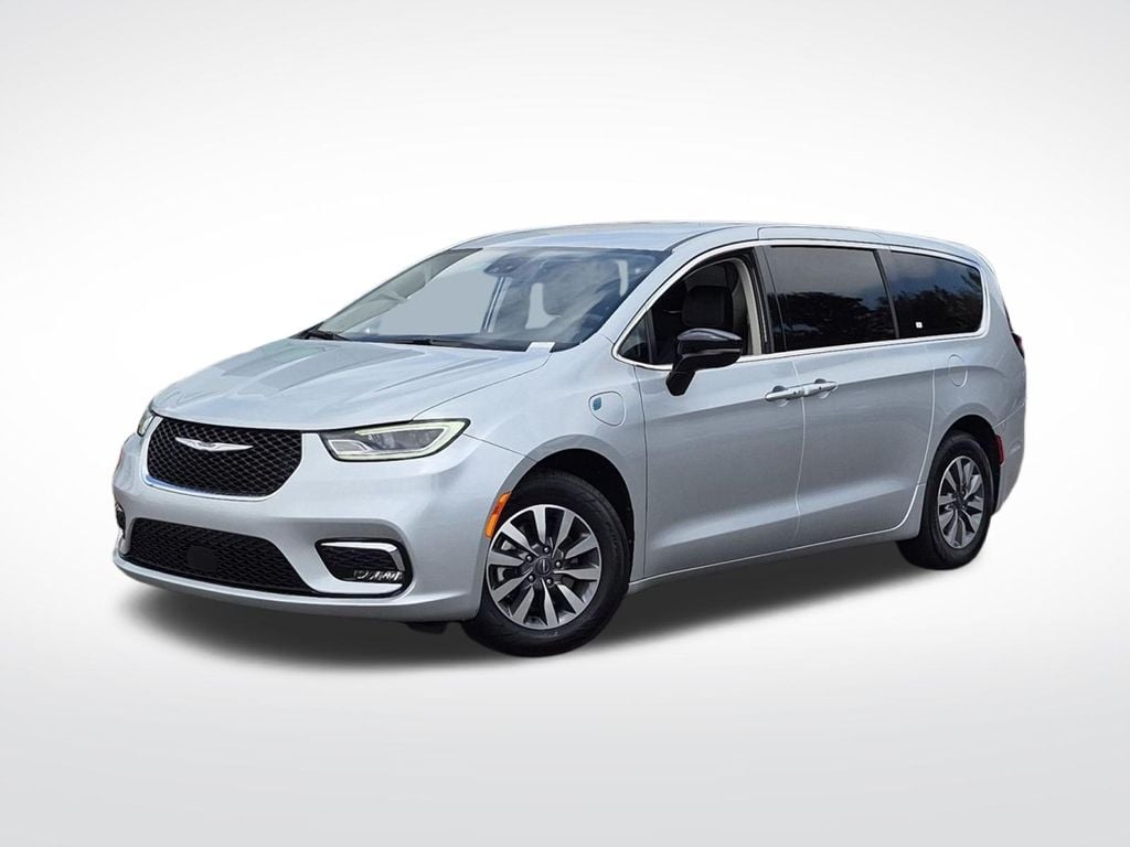 2024 Chrysler Pacifica PHEV Select