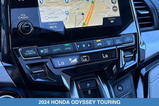 2024 Honda Odyssey Touring - Photo 19