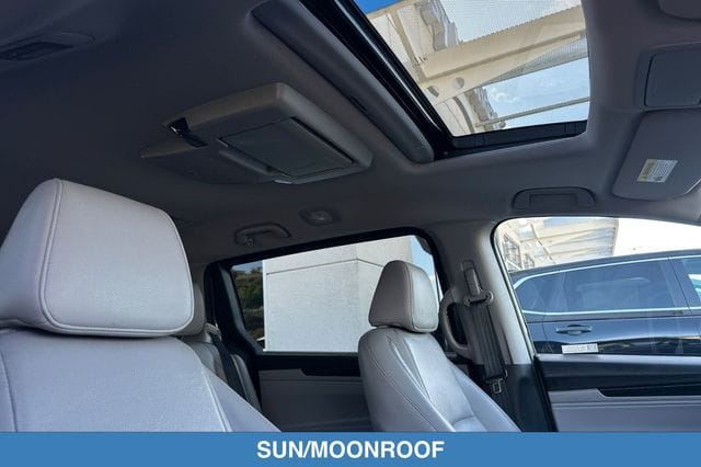 2024 Honda Odyssey Touring - Photo 15
