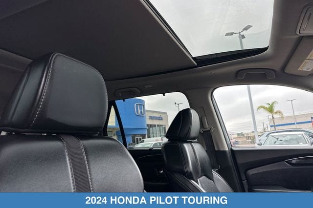 2024 Honda Pilot Touring - Photo 21