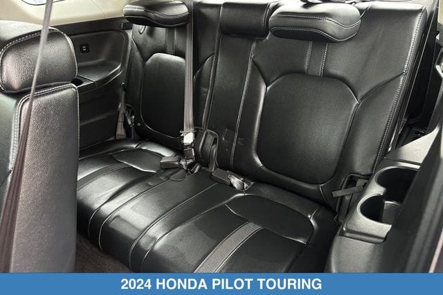 2024 Honda Pilot Touring - Photo 18