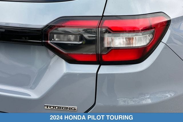 2024 Honda Pilot Touring - Photo 32