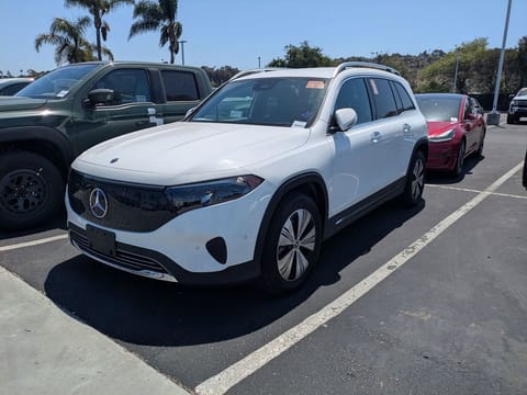 1 imagen de 2024 Mercedes-Benz EQB 250+