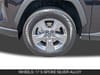 11 imagen en miniatura de 2024 Toyota RAV4 XLE